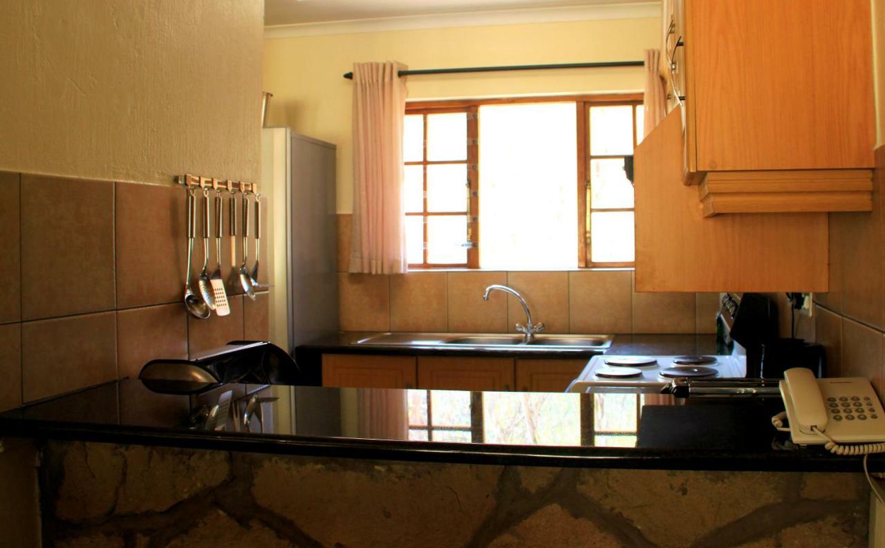 Gooderson Leisure Riverbend Chalets Self Catering And Timeshare Gold Crown Resort Drakensberg Garden Exterior foto